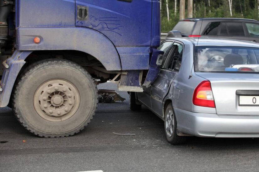 Why You Need A Truck Accident Lawyer After A Crash